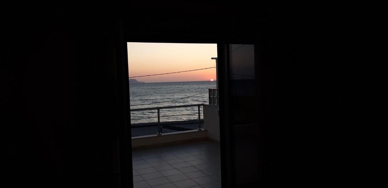 Coral Sea Studio Kokkinos Pirgos Buitenkant foto